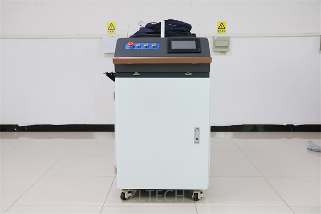 살레 1000w 1500w 2000w 3000w를 위한 가지고 다닐 수 있는 포켓용 섬유 레이져 용접기